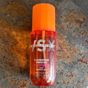 Victoria's Secret VSX Clementine Hibiscus Mist - Bold Orange